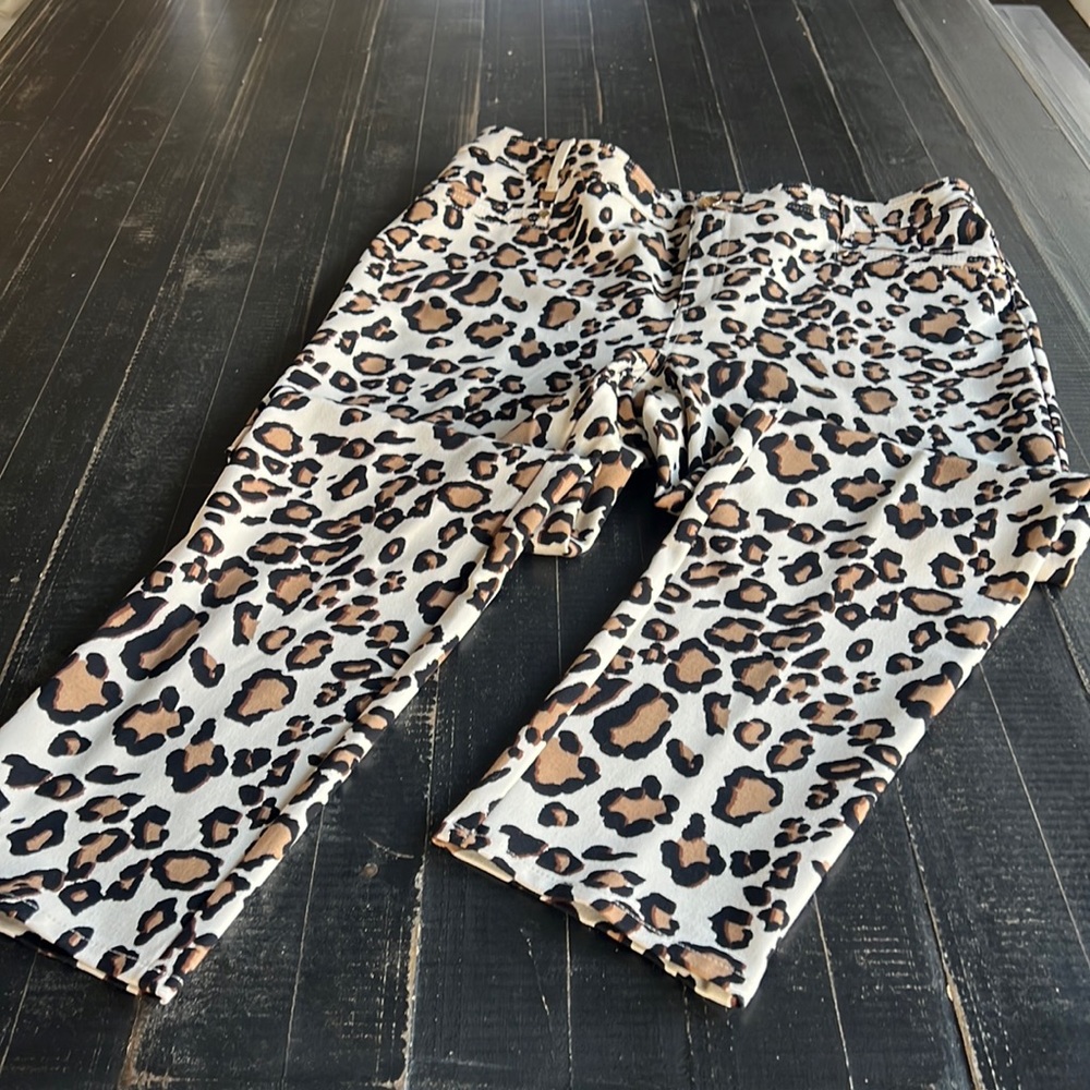 NWT Chico’s Animal Print “so slimming” pants